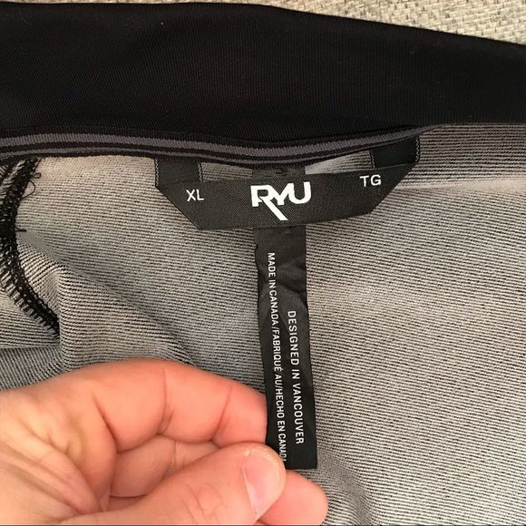 RYU zip up jacket - Picture 5 of 9